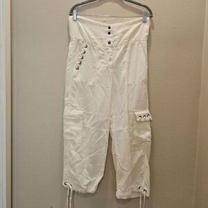 NWT Bebe Off White Cargo Wide Leg Cropped Highrise Pants Size 6